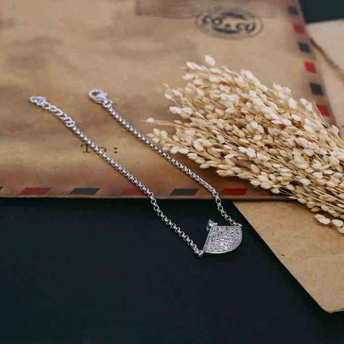 Bật mí chọn trang sức bạc mang phong cách tối giản!