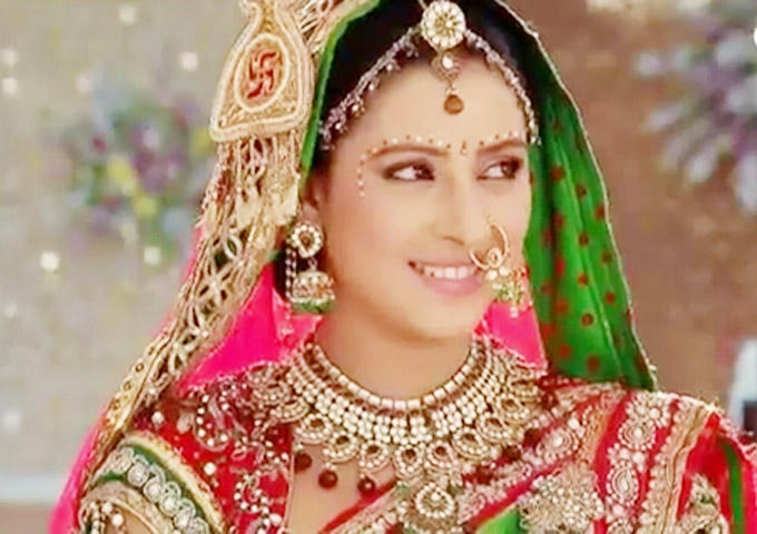 Cô sẽ được mặc áo cô dâu màu đỏ khi hỏa táng.