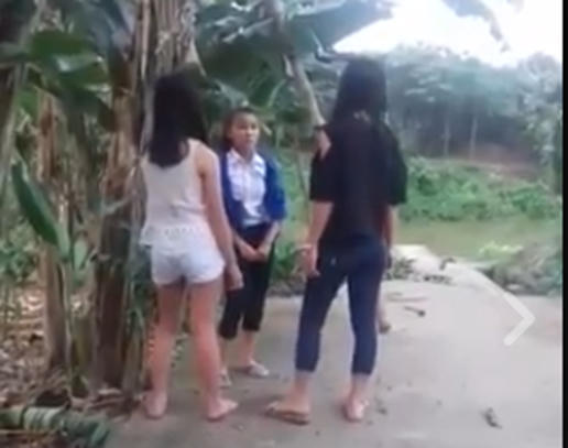 Đ&atilde; c&oacute; h&igrave;nh thức kỷ luật 2 nữ sinh lớp 9 đ&aacute;nh bạn ở Huế