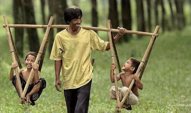 Tình phụ tử thiêng liêng, cao quý (Ảnh minh họa nguồn internet)