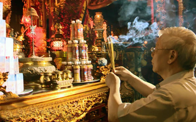 Tổng Bí thư Nguyễn Phú Trọng dâng hoa, dâng hương tưởng nhớ Hoàng đế Quang Trung.
