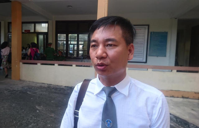 Luật sư Nguyễn Danh Huế trao đổi với phóng viên Dân trí.