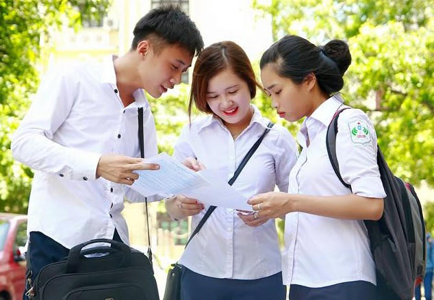 Trong các ngày thi, thí sinh phải có mặt tại điểm thi trước 6h45 sáng, buổi chiều có mặt trước 13h30 để vào phòng thi lúc 13h45. (Ảnh: VietQ)