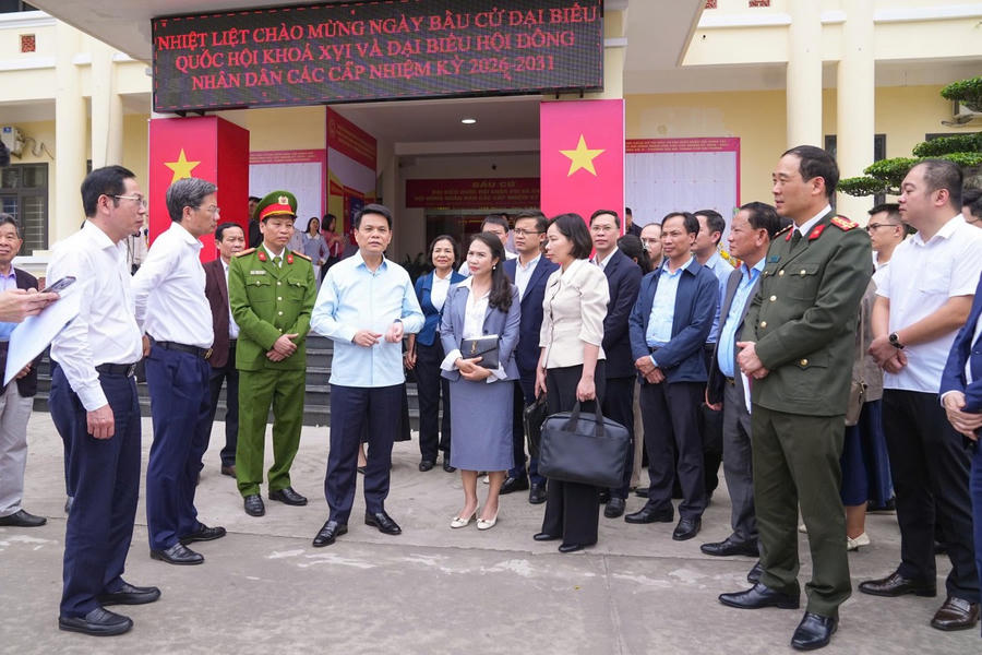 UVTW Đảng, Chủ tịch TP Hải Phòng Lê Ngọc Châu kiểm tra công tác chuẩn bị bầu cử tại phường Hải An.