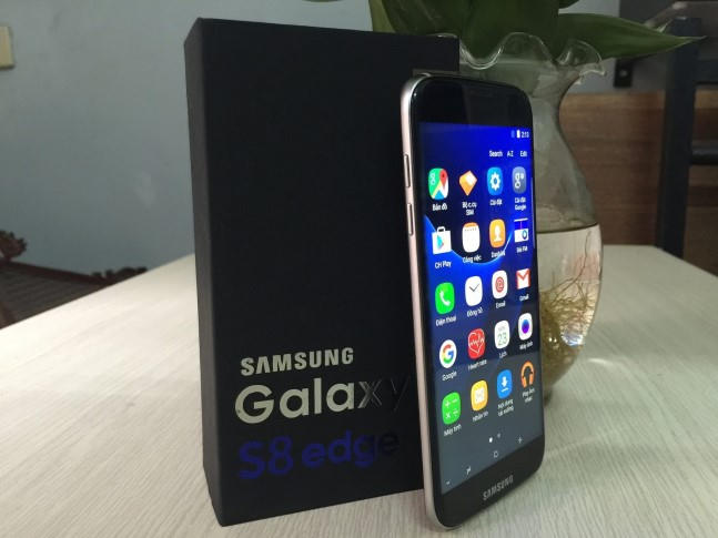 Điện thoại Galaxy S8 edge với giá chưa tới 3 triệu đồng!