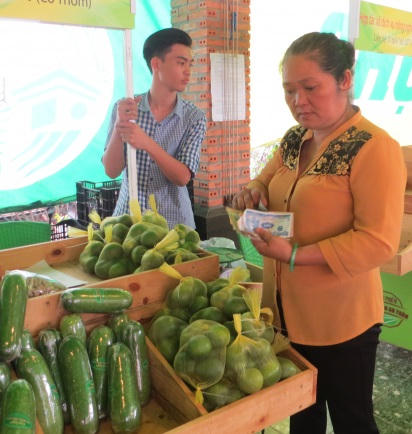 Sự thành công của các phiên chợ nông sản tại TP HCM trong thời gian vừa qua là một ví dụ điiển hình về nhu cầu tiêu thụ nông sản sạch của người Việt.