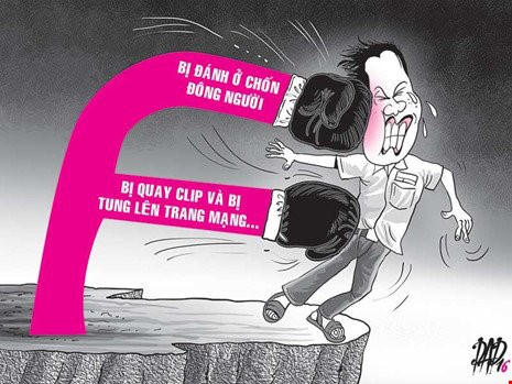 Không thể tách học sinh ra khỏi đời sống xã hội nói chung, cộng đồng mạng nói riêng. Do đó, chuẩn bị kiến thức, kĩ năng cho các em là cần thiết. Ảnh: PL TP HCM.