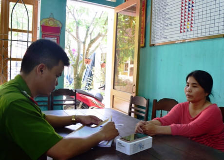 Đớ tại cơ quan Công an.