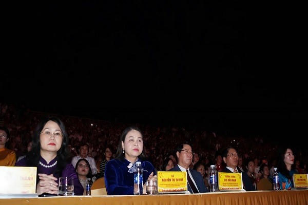 Các đại biểu dự Chương trình.