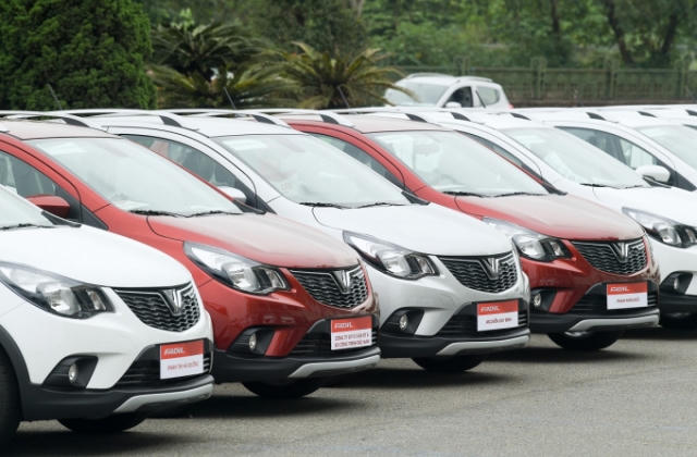 Vinfast bổ sung ốp chắn bùn miễn phí cho xe Fadil