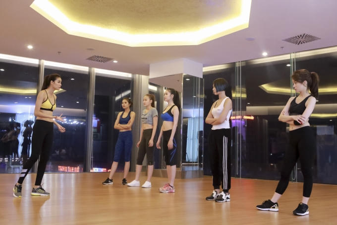Hậu trường The Face: Phạm Hương, Lan Khuê tích cực luyện tập cho học trò