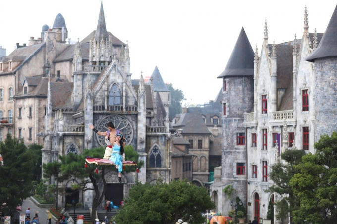 Halloween kh&ocirc;ng &ldquo;đụng h&agrave;ng&rdquo; ở Sun World Ba Na Hills