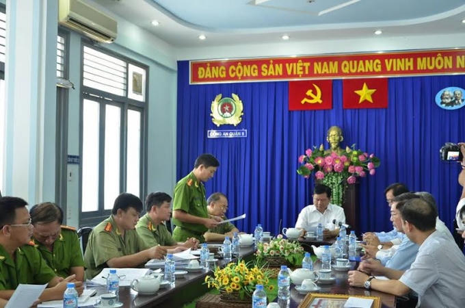 Buổi khen thưởng.