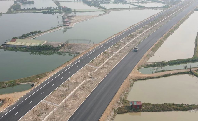 Đường trục phía Nam Hà Nội trong ngày thông xe thêm 7 km.