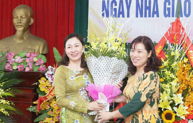 Các địa phương cần phải đảm bảo các chế độ chính sách cho đội ngũ giáo viên và cán bộ quản lý giáo dục trong quá trình triển khai thực hiện chương trình phổ thông mới.