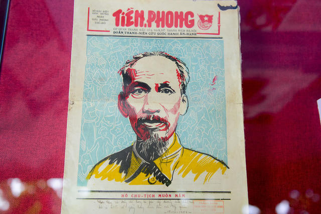 Báo "Tiền Phong", số đặc biệt đón mừng ngày giải phóng Thủ đô tháng 10/1954.