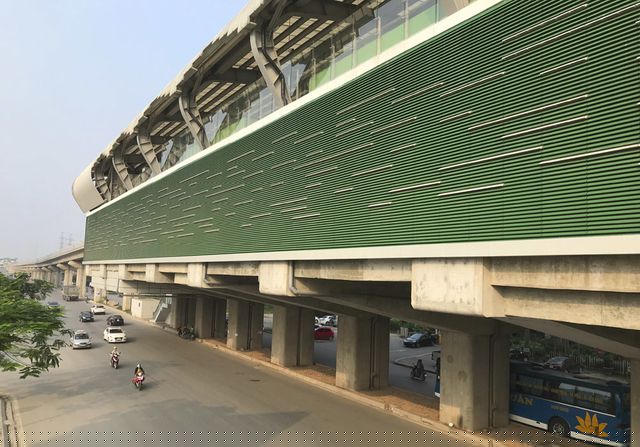 Nhà cuối cùng của tuyến đường - ga Yên Nghĩa.