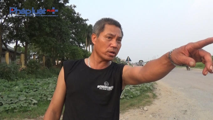 Theo ông S, bản thân ông và nhiều người dân khác đã lấy xi măng để lấp vào các hố to, nhằm đảm bảo an toàn cho người tham gia giao thông qua đây. Ông cũng đã nhiều lần kiến nghị với chính quyền về tình trạng trên, tuy nhiên không thấy cơ quan chức năng xử lý.