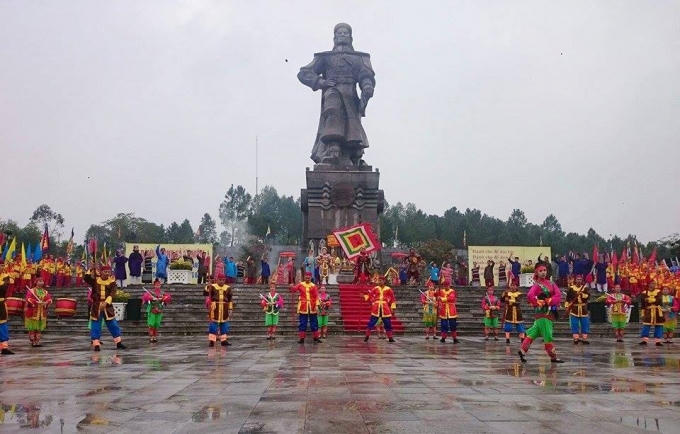 Tái hiện Lễ lên ngôi của Hoàng Đế Quang Trung tại núi Bân.