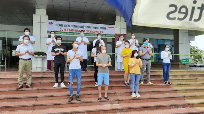 có 11 bệnh nhân được công bố khỏi bệnh (hình ảnh do BV Nhiệt đới Trung ương cung cấp)