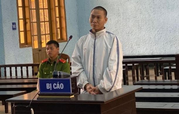 gia-lai-ga-cha-doi-bai-de-doa-hiep-dam-con-gai-ruot-dan-den-co-thai-hinh-anh01391292160