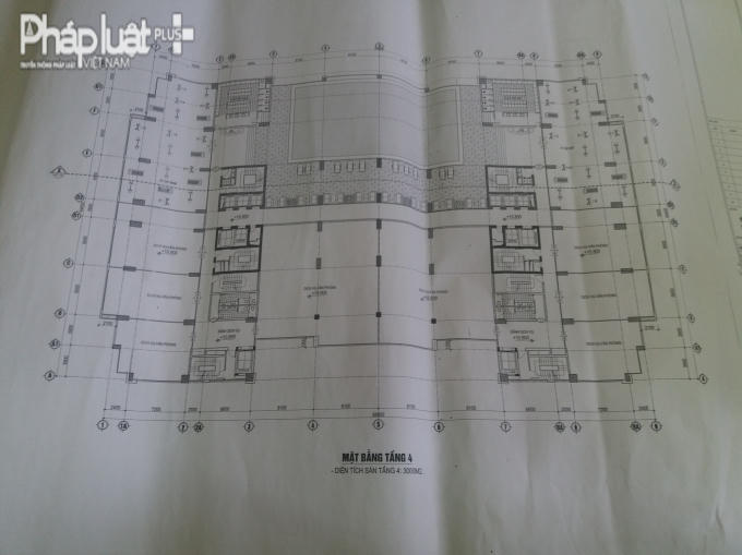 Phía cư dân cho biết, tại các tầng thương mại 3 và 4 đã bị biến tướng khi chủ đầu tư "hô biến" một phần diện tích thành 24 căn hộ với đầy đủ các tiện ích như căn hộ gia đình.