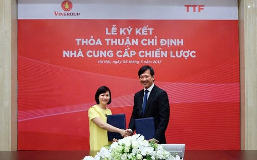 Vingroup và Công ty Gỗ Trường Thành ký thỏa thuận hợp tác.