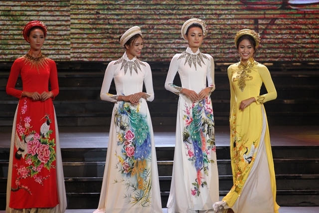 Duy&ecirc;n d&aacute;ng Việt Nam 28: Mang cả m&ugrave;a xu&acirc;n l&ecirc;n s&acirc;n khấu