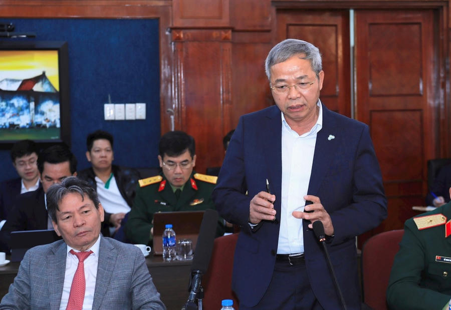 Chủ tịch Hội đồng quản trị Tập đoàn Công nghệ CMC Nguyễn Trung Chính phát biểu. Ảnh: Phạm Linh.