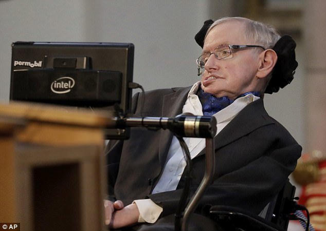 Nhà vật lý thiên tài Stephen Hawking cảnh báo về việc liên lạc với người ngoài hành tình.