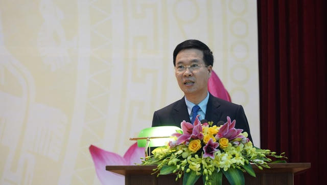 Anh195.