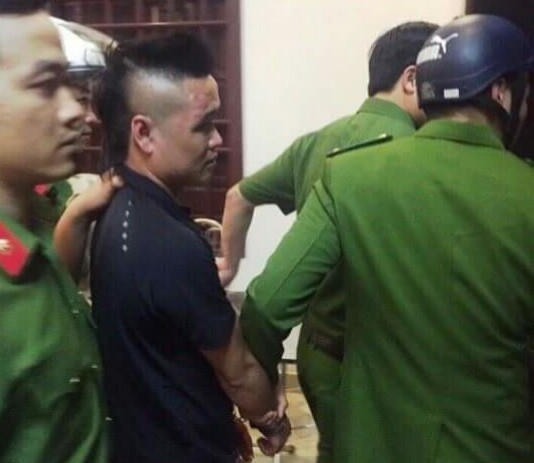 Đối tượng giang hồ 9X Phạm Văn Tùng bị bắt giữ sau khi đâm chết người trong đám cưới (ảnh: Công an Nam Định).