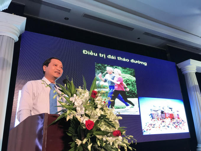 TS.BS Phan Hữu Hên chia sẻ cách thiết lập chế độ dinh dưỡng theo thể trạng của từng bệnh nhân, hỗ trợ kiểm soát đường huyết tốt nhất.