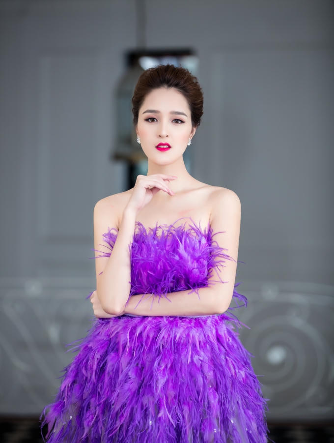 Ngoài ra, cô luôn cố gắng giữ tinh thần phấn chấn, yêu đời.