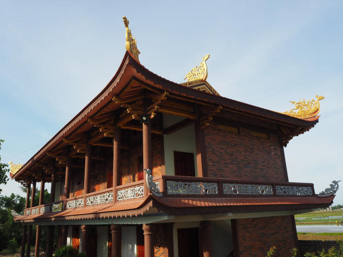 Đến Hải Tiến lễ ch&ugrave;a Hồi Long