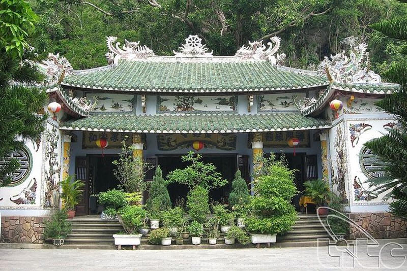 Chùa Linh Ứng - Non Nước cổ kính, linh thiêng.