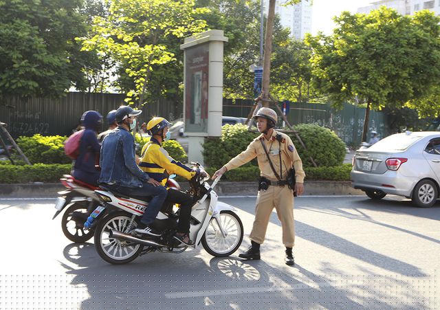 Mỗi tổ công tác 141 gồm 10 đồng chí, trong đó có 4 cảnh sát giao thông, 3 cảnh sát phản ứng nhanh mặc sắc phục, 2 cảnh sát hình sự, 1 cảnh sát ma túy mặc thường phục hóa trang, đeo băng đỏ (CAHN – 141). Việc bổ sung tổ công tác đặc biệt nhằm đảm bảo an toàn tuyệt đối cho các kỳ họp của HĐND thành phố, kỳ họp Quốc hội và cao điểm tấn công trấn áp tội phạm dịp cuối năm.