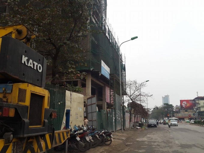 Và dừng thi công cho đến thời điểm hiện tại.