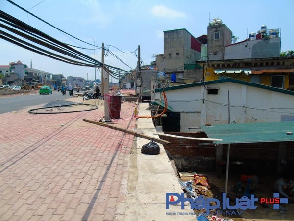 Nhiều hộ dân mong muốn nhanh chóng được cấp sổ đỏ và cấp phép xây dựng để có thể xây dựng, chỉnh sửa lại căn nhà ổn định cuộc sống.