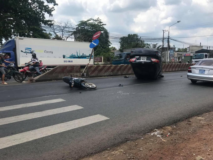 Hiện trường vụ tai nạn trên quốc lộ 1.