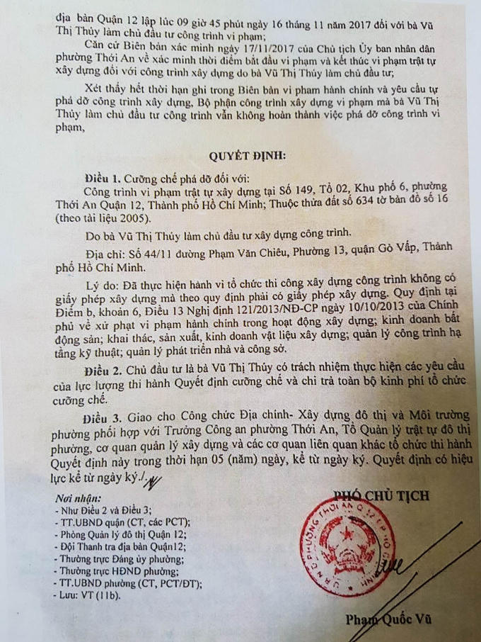 Quyết định cưỡng chế tháo dỡ công trình của UBND phường Thới An đối với bà Thúy.