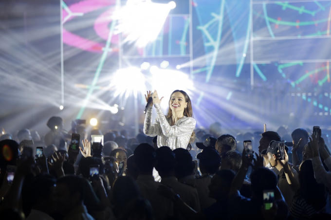 Hoạt động của FLC Sầm Sơn cũng như những công trình dịch vụ đạt tiêu chuẩn cao, kinh doanh bài bản đã góp phần đưa ngành du lịch thành phố biển tiếp tục đạt được những thành công mới đáng ghi nhận