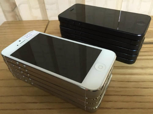 Mua iPhone qua sử dụng, giá rẻ trên thị trường xách tay có thể gặp rủi ro là hàng khoá mạng.