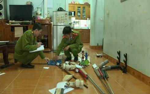 Tang vật cơ quan chức năng thu giữ được sau khi bắt quả tang đối tượng tàng trữ ma túy.