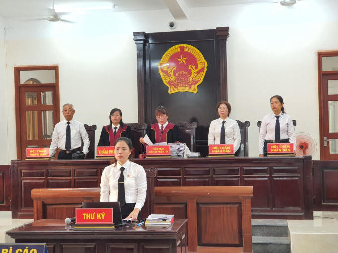 áng ngày 23/6, TAND tỉnh Đồng Nai đã mở phiên tòa xét xử sơ thẩm 7 bị cáo về tội “Tham ô tài sản”, “Lợi dụng chức vụ quyền hạn trong khi thi hành công vụ”, “Thiếu trách nhiệm gây hậu quả nghiêm trọng”...