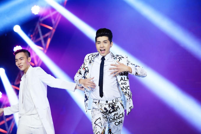 Noo Phước Thịnh làm hoàng tử bóng đêm trong Âm Nhạc & Bước Nhảy