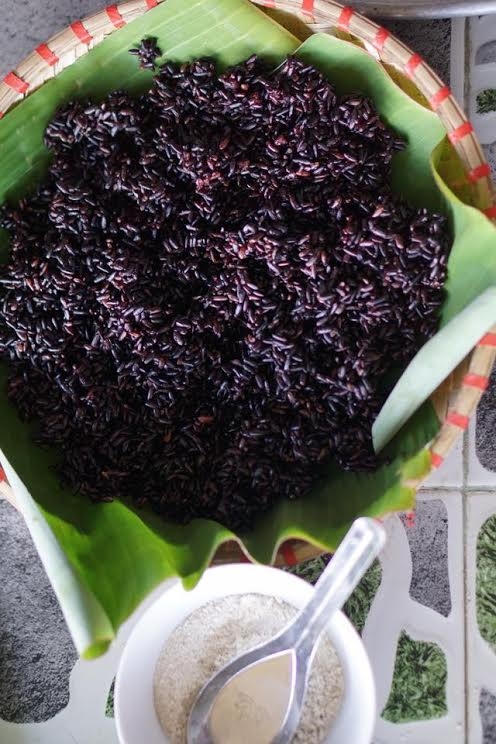 Nên làm trước Tết Đoan ngọ khoảng một tuần để cơm rượu kịp lên men (Ảnh Nguyễn Ánh Hòa)