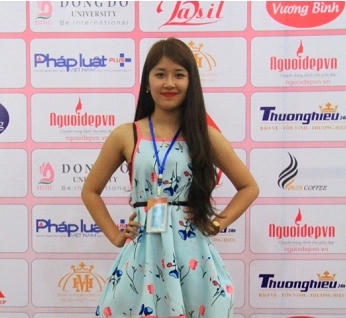 Trưởng ban tổ chức Người đẹp Ảnh Việt Nam 2015 - 2016 Vũ Thị Hương.