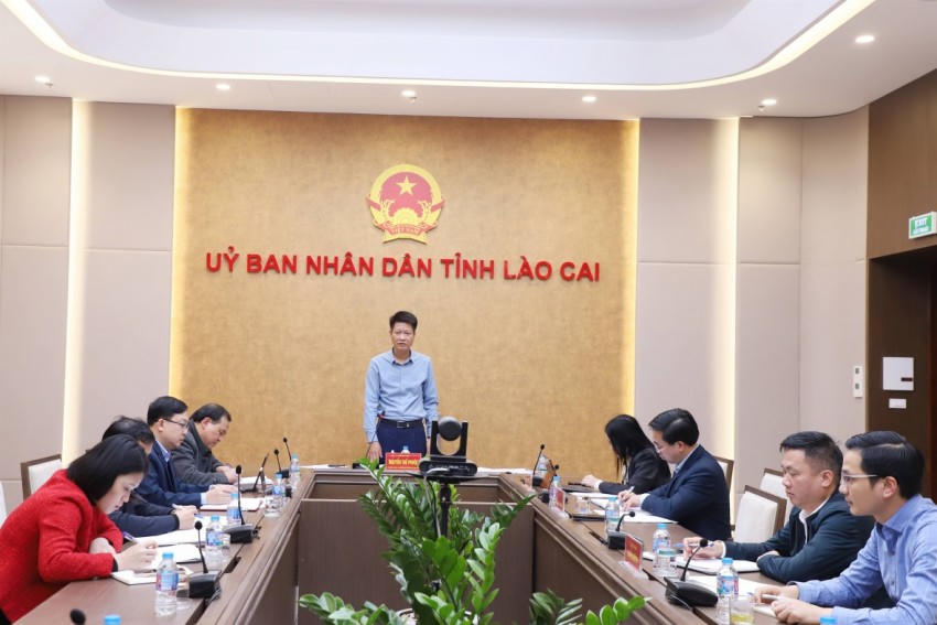 Quang cảnh buổi làm việc.