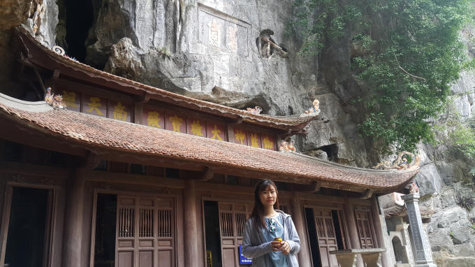 Đây là ngôi chùa cổ độc đáo và nổi tiếng bậc nhất của tỉnh Ninh Bình. Chùa Bích Động được mệnh danh là "Nam thiên đệ nhị động" - động đẹp thứ nhì của trời Nam, sau Hương Tích ở Hà Tây.